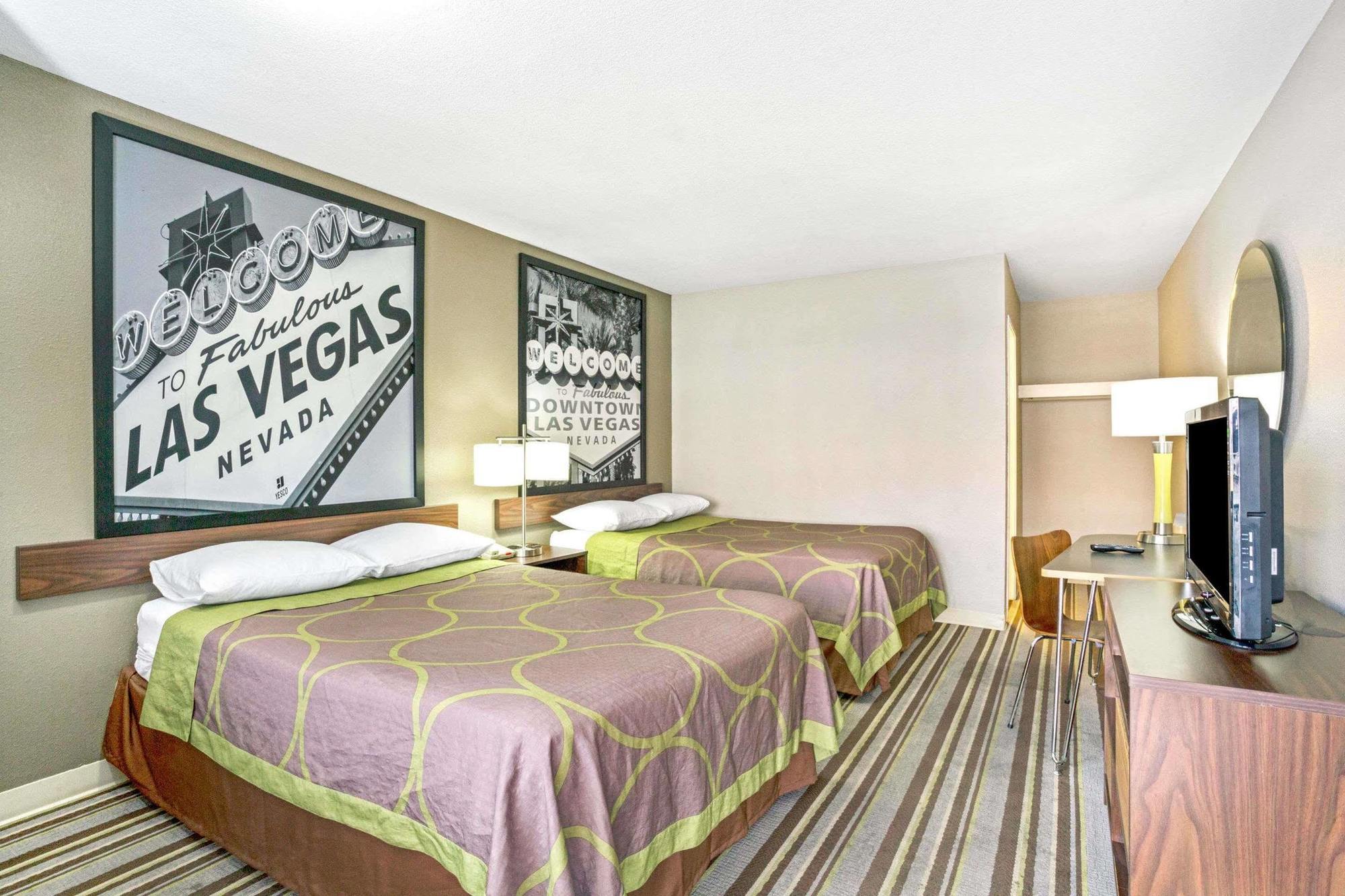 Super 8 By Wyndham Las Vegas Nellis Afb Area Exterior foto